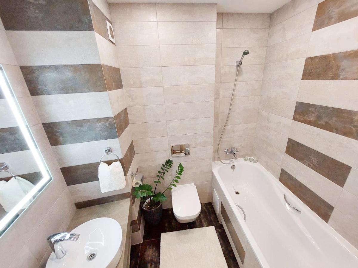 Monro Apartment Lviv Exterior foto
